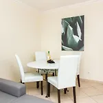 Oura Sunrise 3f By Ici Apartamento *