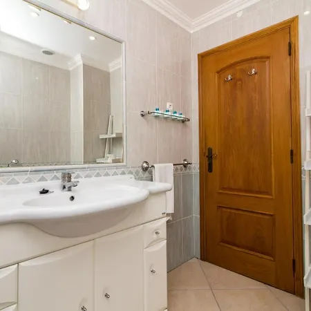Oura Sunrise Ii - Sea View & Oura & Location *